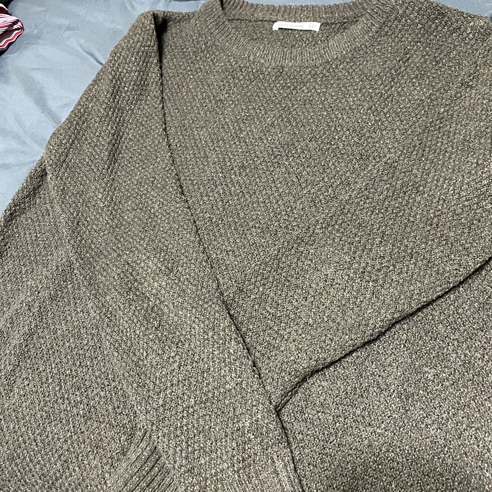 Pink Clover Green Crew Neck Sweater with Knit Texture